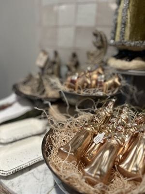 Decorative objects